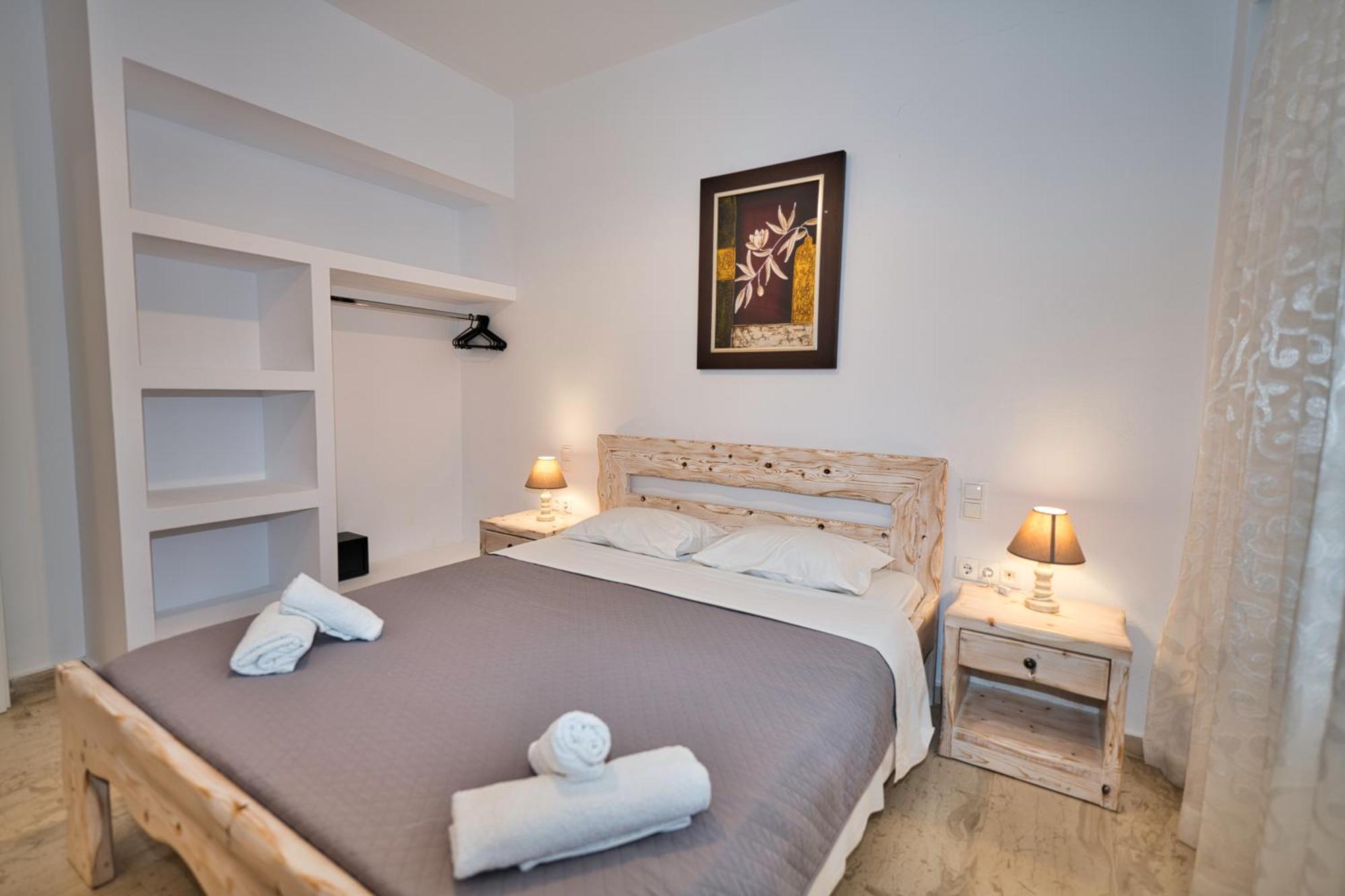 Superior One-Bedroom,1588133275:JPEG